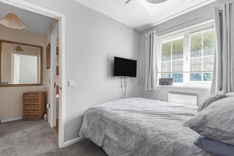 10 Lyndhurst Drive, Basingstoke, RG22 4QT