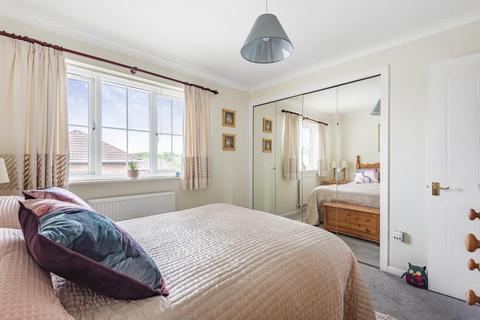 10 Lyndhurst Drive, Basingstoke, RG22 4QT