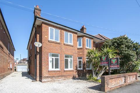 15a Gerald Road, Bournemouth, BH3 7JZ