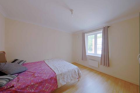 2 bedroom flat to rent, Grenfell Road, Maidenhead, SL6