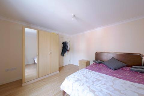 2 bedroom flat to rent, Grenfell Road, Maidenhead, SL6