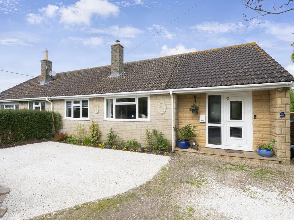 Newtown, Milborne Port, Somerset, DT9 3 bed property £325,000