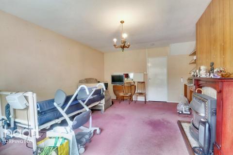 14 Edgewood Drive, Orpington, BR6 6LQ
