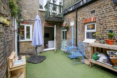 44a Grange Park, London, W5 3PR