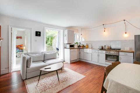 44a Grange Park, London, W5 3PR