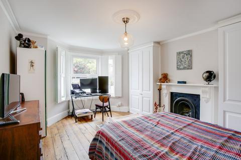 44a Grange Park, London, W5 3PR