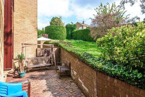 2 bedroom maisonette to rent, Clay Acre,  Chesham,  HP5