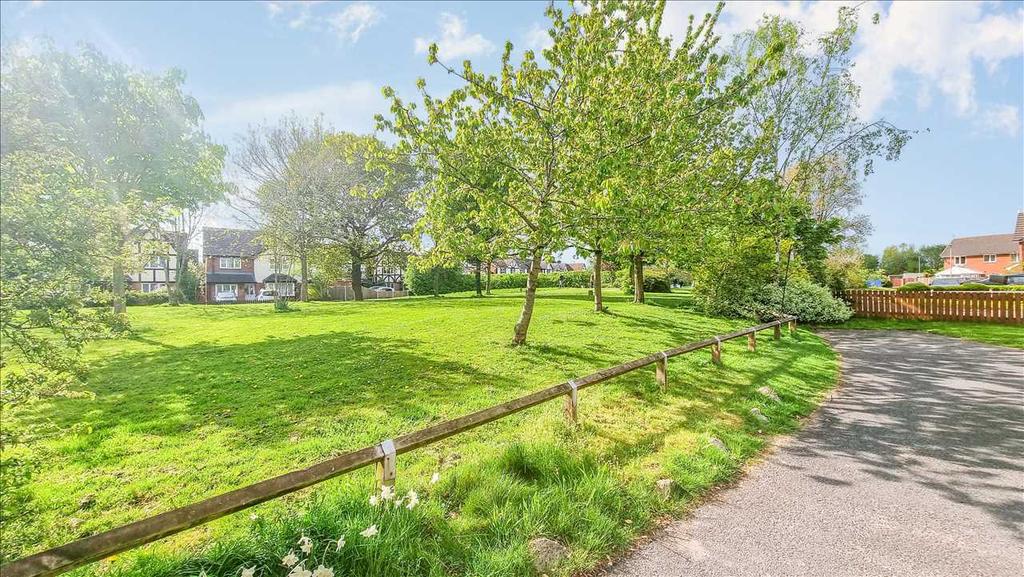 James Atkinson Way, Leighton, Crewe 4 bed detached house £330,000