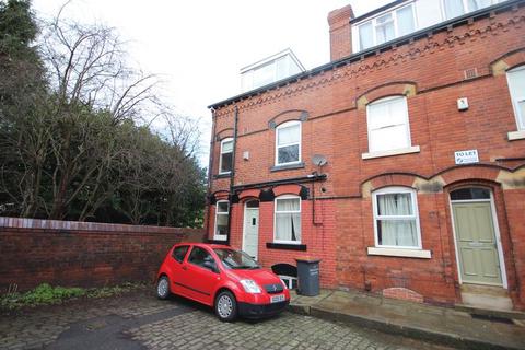 3 bedroom house to rent, Granby Grove, Leeds