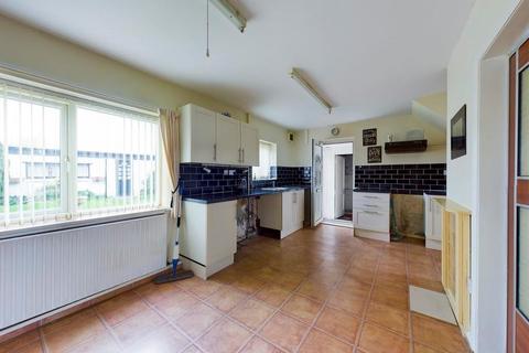 4 Broachgate, Doncaster, DN5 9HA