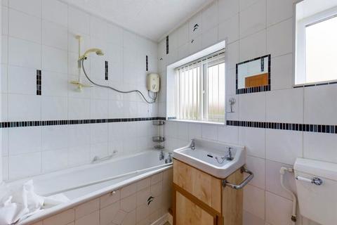 4 Broachgate, Doncaster, DN5 9HA
