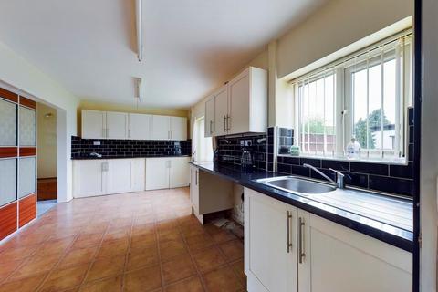 4 Broachgate, Doncaster, DN5 9HA