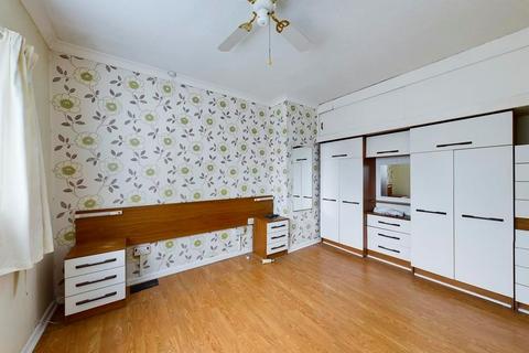 4 Broachgate, Doncaster, DN5 9HA
