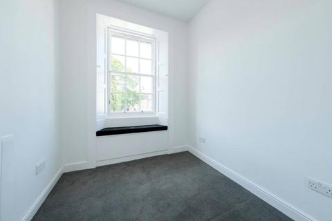 10a Main Street, Davidsons Mains, Edinburgh, EH4 5BY
