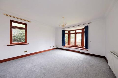 86/2 Barnton Park View, Edinburgh, EH4 6HJ
