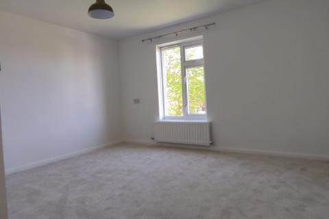 2 bedroom maisonette to rent, Two bed first floor flat , Workington