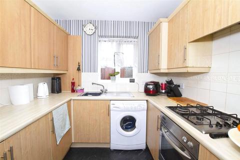 10 Ambleside Way, Leicester, LE2 9GJ