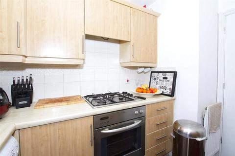 10 Ambleside Way, Leicester, LE2 9GJ