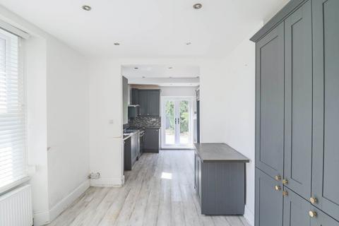 4 bedroom semi-detached house for sale, Southend Road, Southward