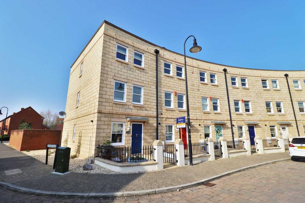 Longridge Way, Weston Village 6 bed end of terrace house £325,000