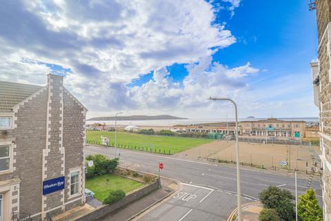 undefined, Beach Road - Sea Front Apartment - Balcony With Sea Views