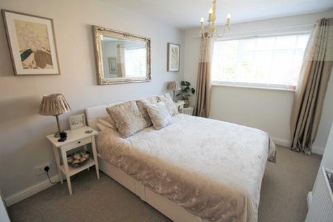 24 Bilbie Road, Weston-super-mare, BS22 7QE