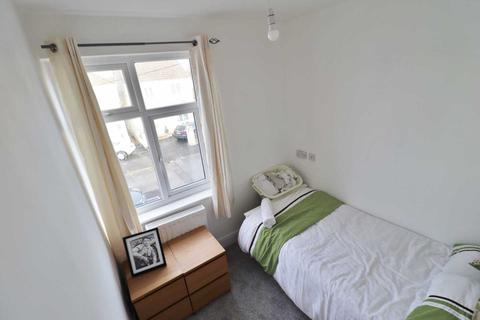 28 Bedford Road, Weston-super-mare, BS23 4EJ