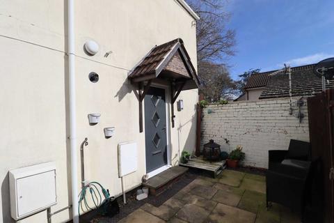 First Floor Flat, 18a Ashcombe Park Road, Weston-super-mare, BS23 2YE