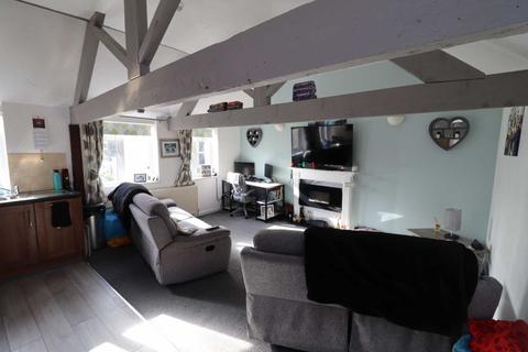 First Floor Flat, 18a Ashcombe Park Road, Weston-super-mare, BS23 2YE