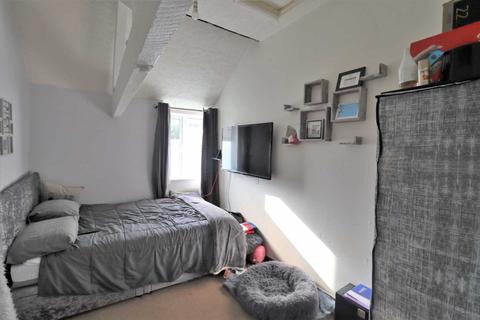 First Floor Flat, 18a Ashcombe Park Road, Weston-super-mare, BS23 2YE