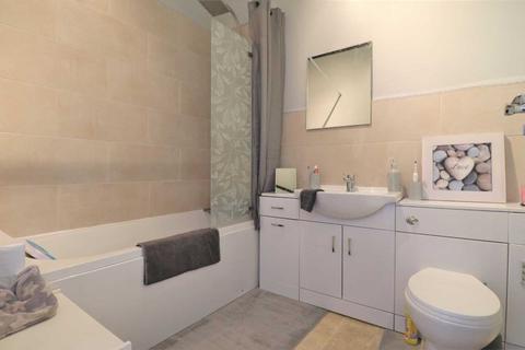 First Floor Flat, 18a Ashcombe Park Road, Weston-super-mare, BS23 2YE