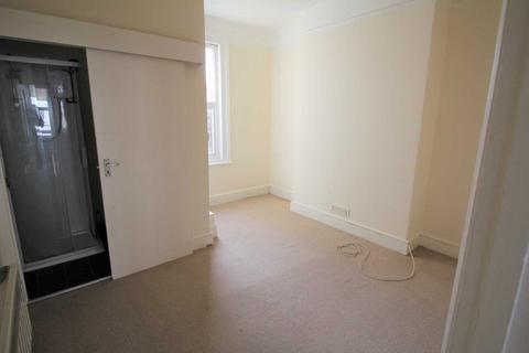 1 bedroom flat to rent, Sunnyside Road, Weston-super-Mare