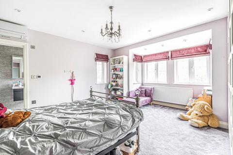 12 Mowbray Road, Edgware, HA8 8JQ