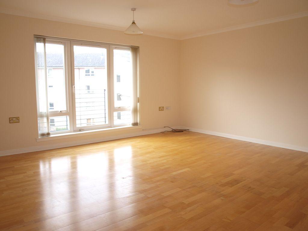 Lower London Road, Edinburgh Available 6th June 2 bed flat £995 pcm
