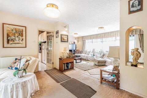 16 Elmstead Lane, Chislehurst, BR7 5EG