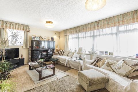 16 Elmstead Lane, Chislehurst, BR7 5EG