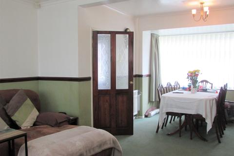 3 Colyton Walk, Manchester, M22 5AR