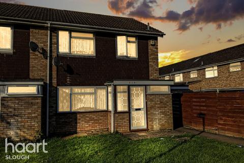 3 bedroom end of terrace house for sale - Goodman Park, Slough