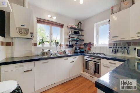 2 bedroom maisonette to rent, Cavendish Avenue, London, W13