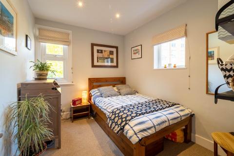 55a Brouncker Road, London, W3 8AF