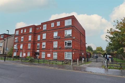 Studio for sale, Clifton House, 19 Campbell Road, Croydon