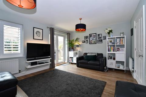4 Ardingly Lane, East Grinstead, RH19 1RU