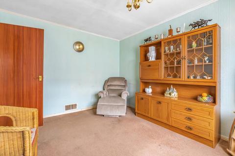 64 Chaucer Close, Basingstoke, RG24 9DW