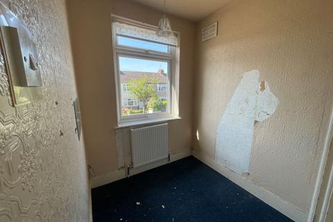 8 Saffron Road, Romford, RM5 3ES