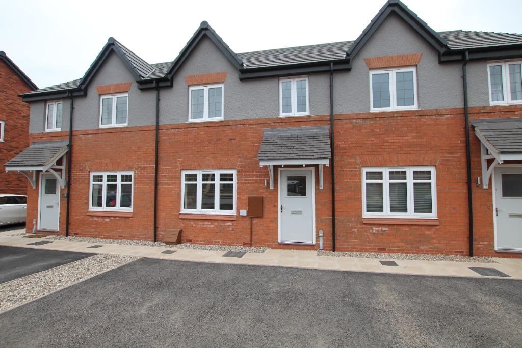 Coppice Road, BRANSTON... 3 bed townhouse £995 pcm (£230 pw)