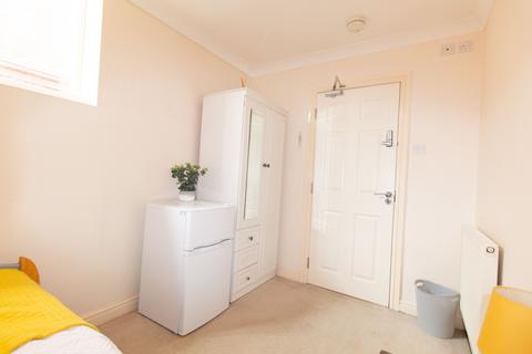 1 bedroom in a house share to rent, 1A Eastbourne Street, Lincoln, Lincolnsire, LN2 5BW