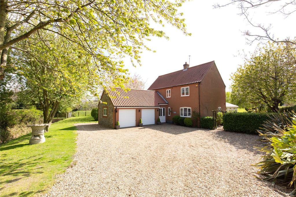 Sustead Road, Lower Gresham, Norfolk... 4 bed detached house £925,000