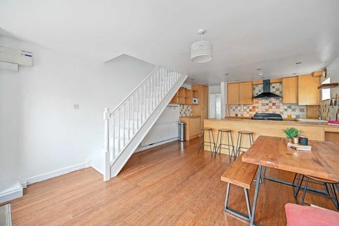 4 bedroom maisonette to rent, Farmers Road, Camberwell, London, SE8 0TW