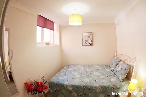 1 bedroom in a house share to rent, 1A Eastbourne Street, Lincoln, Lincolnshire, LN2 5BW
