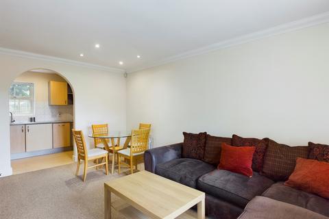 2 bedroom flat to rent, Russell Road, Cranbourne, Basingstoke, RG21
